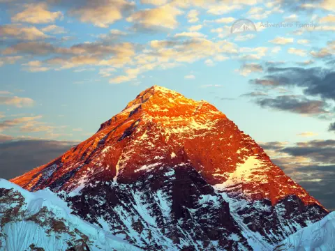 Everest Base Camp Trek – Do I Need to Book a Guide